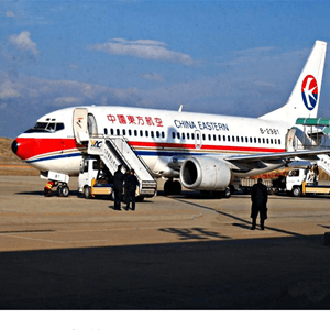 锦州锦州湾空运公司航空快运业稳步发展的原因是什么？